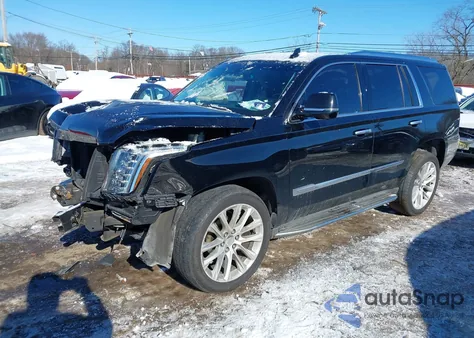 2017 Cadillac Escalade Luxury z USA, uszkodzony, nr VIN 1GYS4BKJ8HR378471